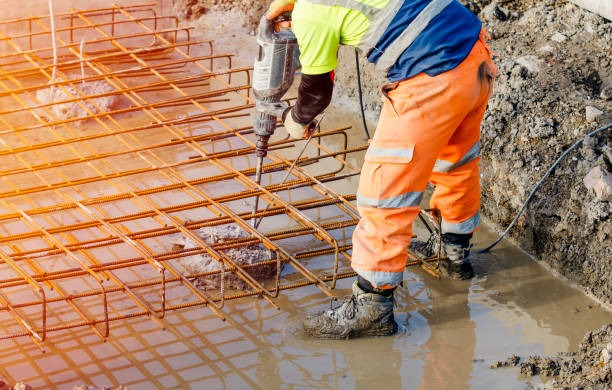 Best Concrete Driveway Installation  in Santa Clara, UT